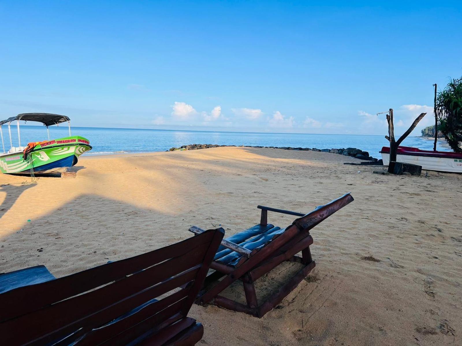 Omeesha Beach Hotel Kalpitiya Exterior foto