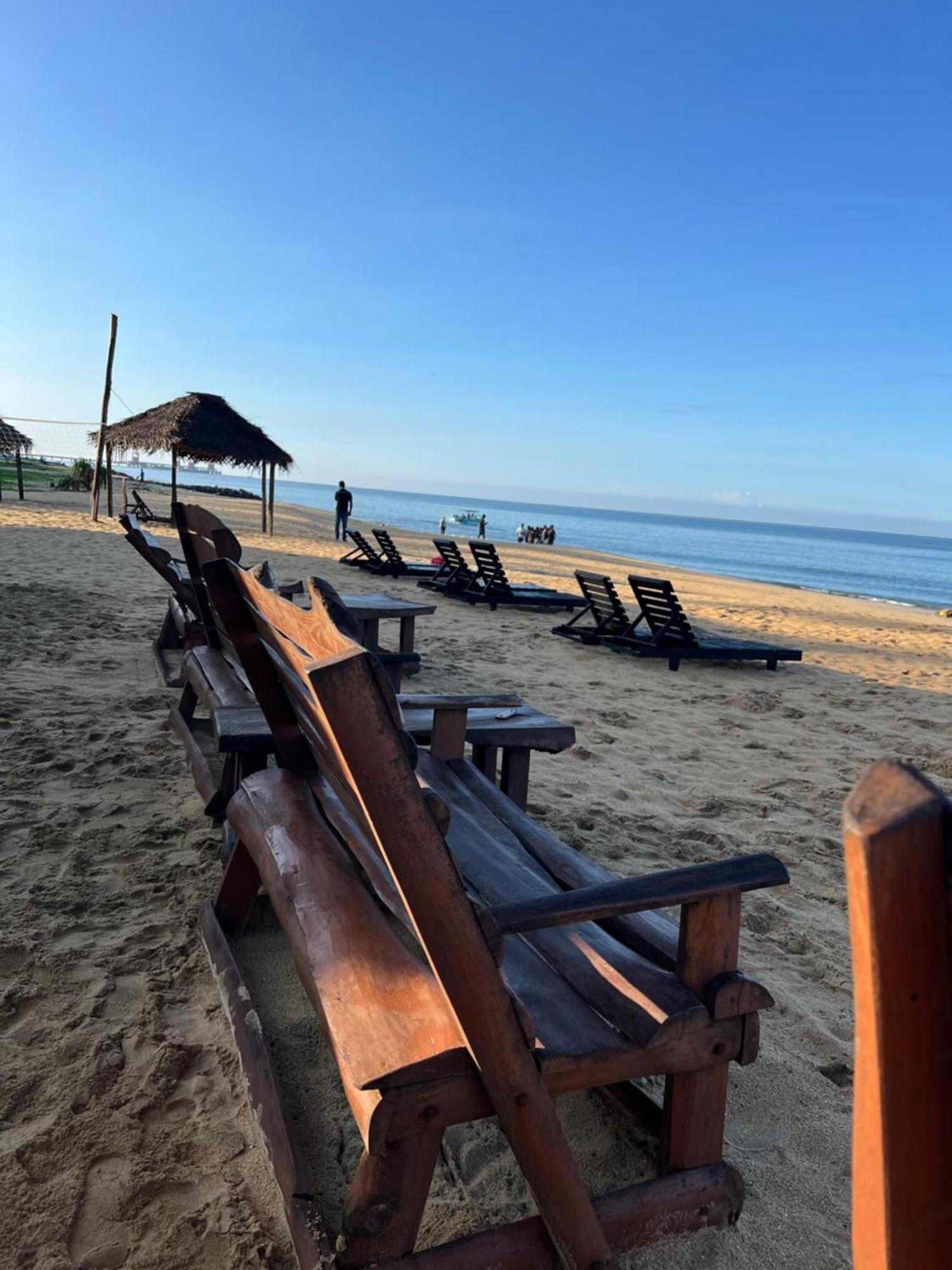 Omeesha Beach Hotel Kalpitiya Exterior foto