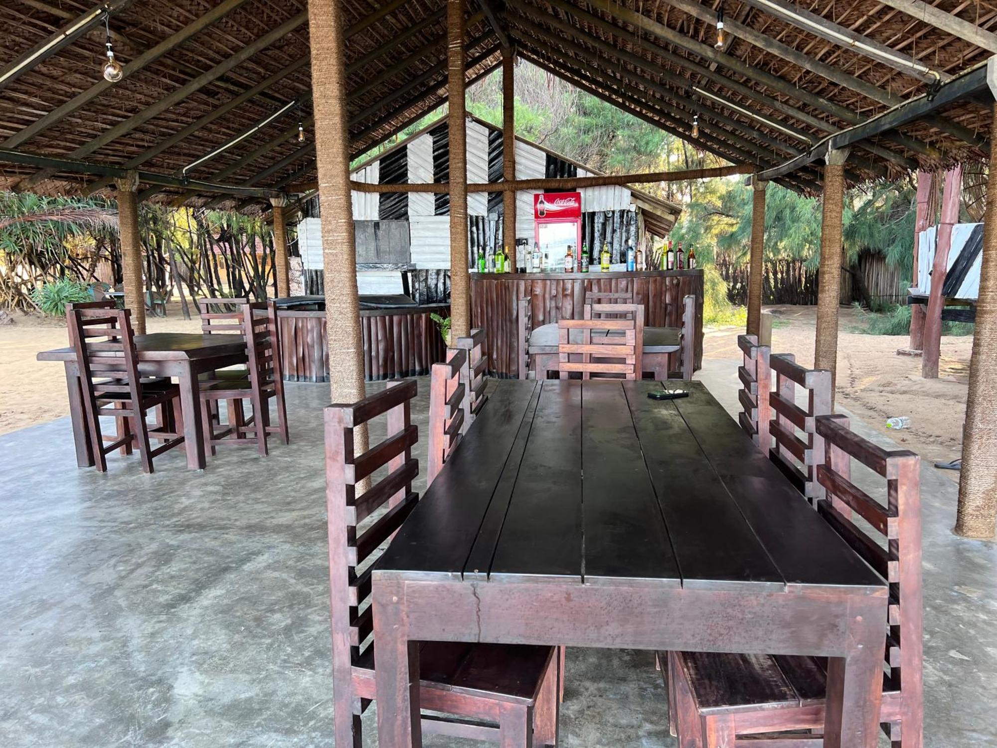 Omeesha Beach Hotel Kalpitiya Exterior foto