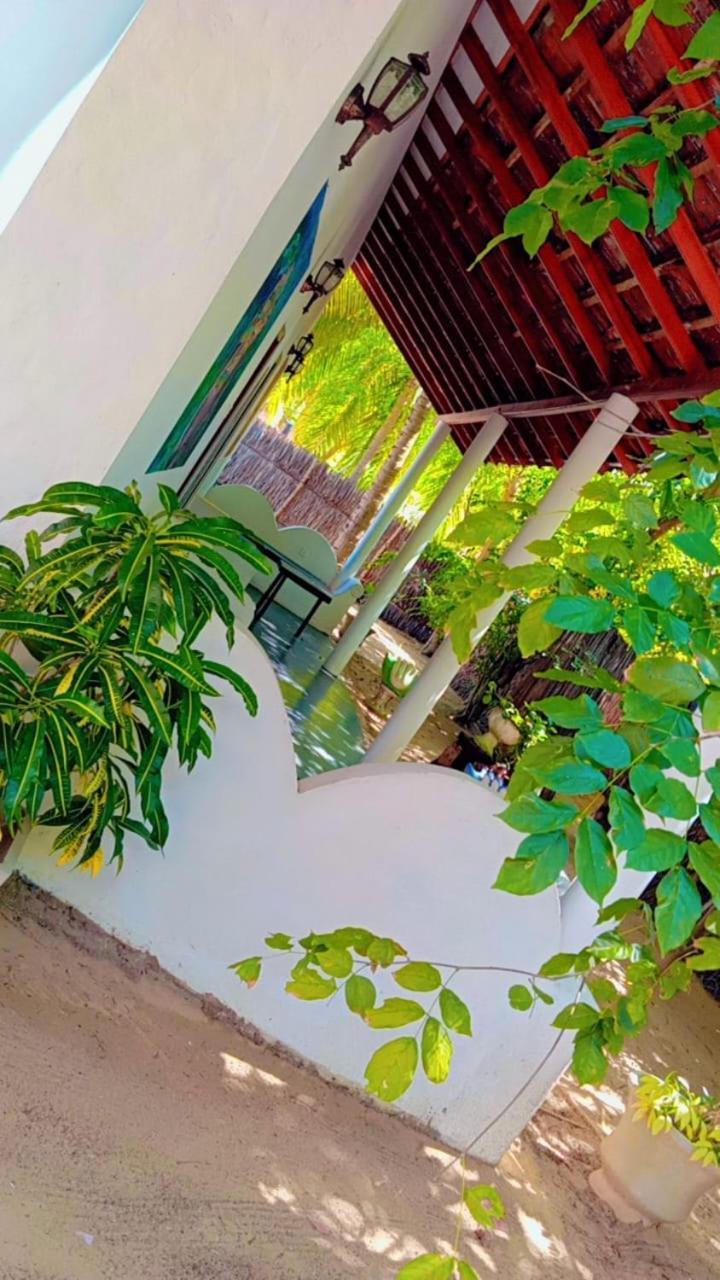 Omeesha Beach Hotel Kalpitiya Exterior foto