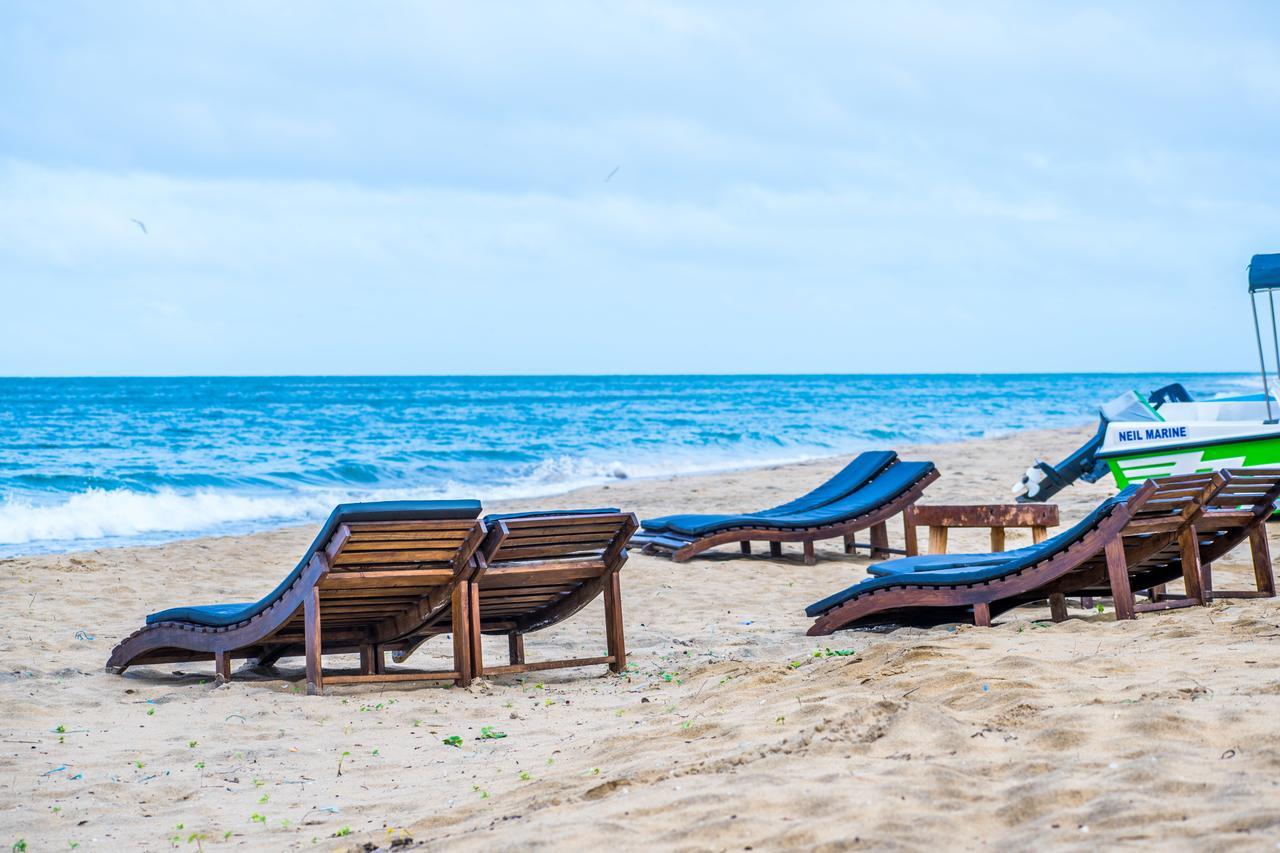 Omeesha Beach Hotel Kalpitiya Exterior foto