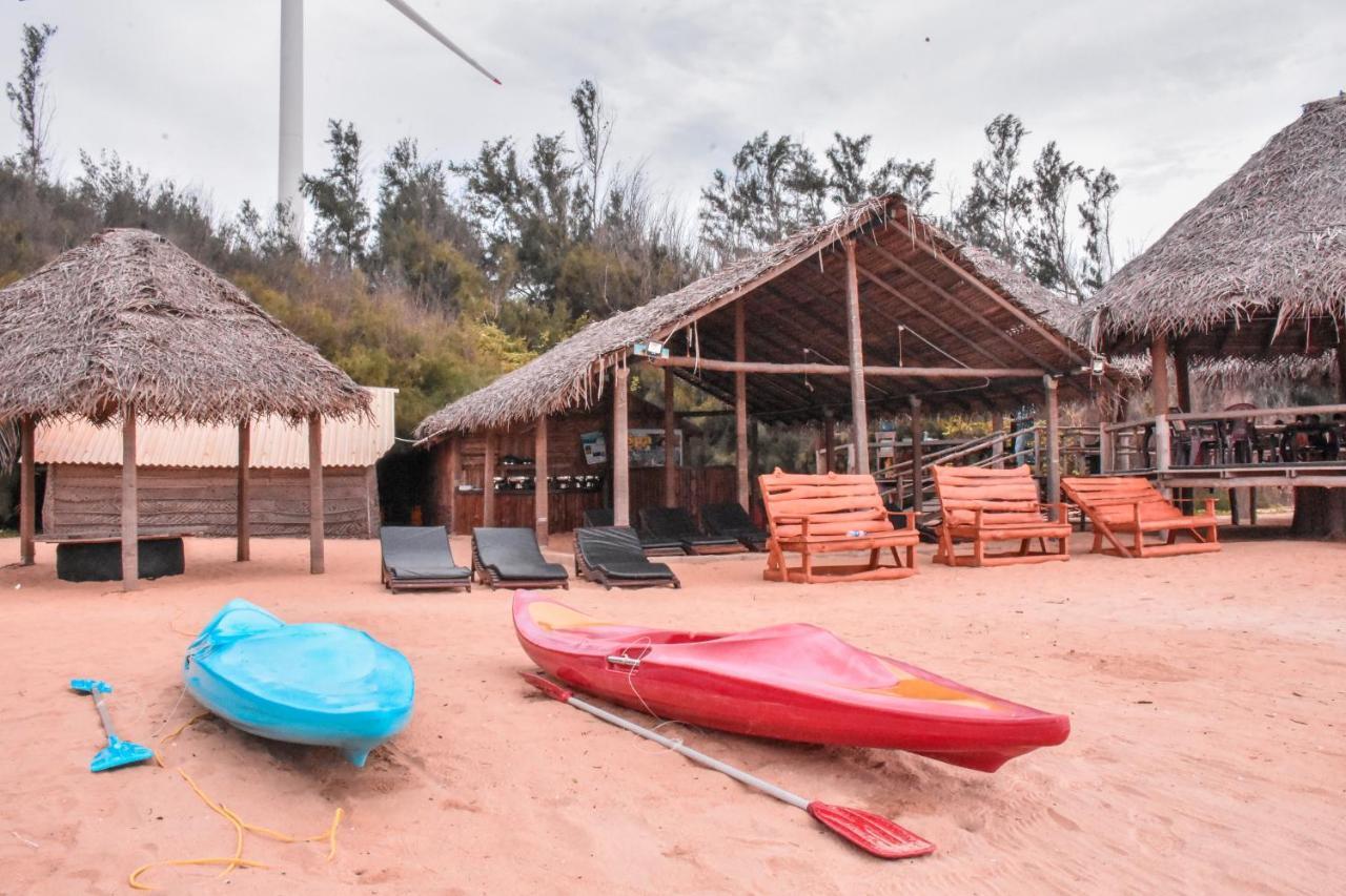 Omeesha Beach Hotel Kalpitiya Exterior foto