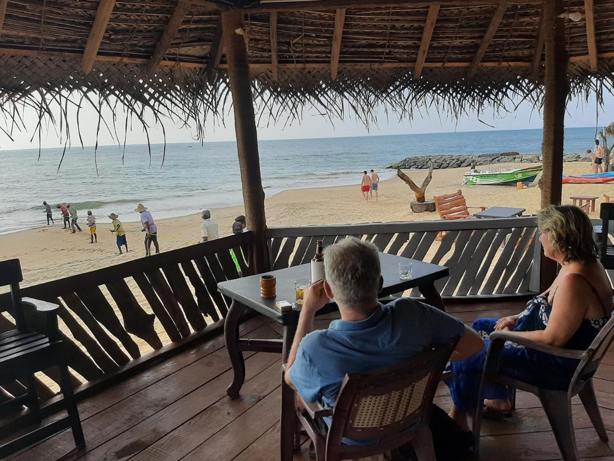 Omeesha Beach Hotel Kalpitiya Exterior foto